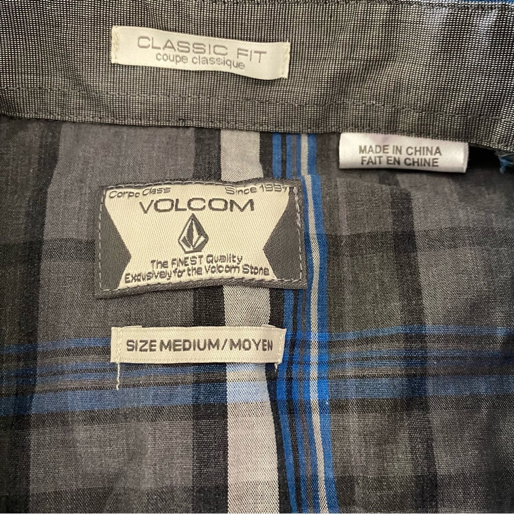 Mens Volcom button down - Picture 4 of 5